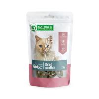 Лакомство для котов Nature's Protection snacks for cats dried sunfish 20 г Фото