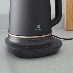 Электрочайник Electrolux E7K1-6BP Фото 6