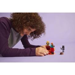 Конструктор LEGO Minecraft Битва с лавой в Незере Фото 10