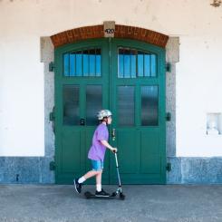 Самокат Micro Sprite LED Неохром Фото 7