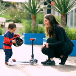 Самокат Micro Mini Deluxe Foldable LED" складний Синій" Фото 9
